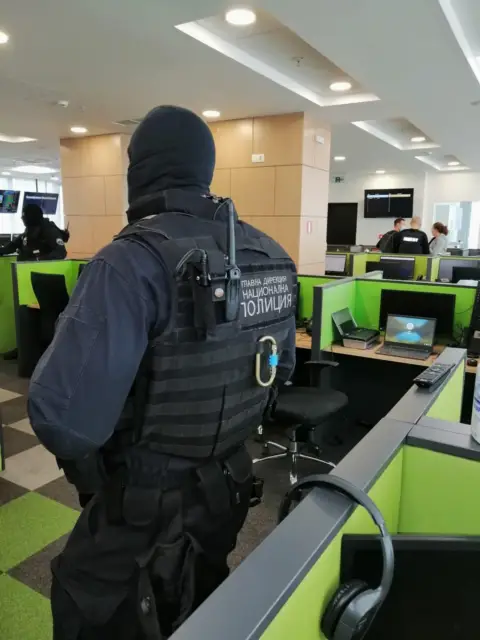 欧洲多国联合打击二元期权诈骗网络,涉案金额至少1500万欧元
