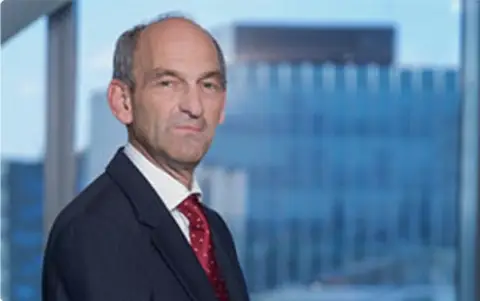 Jurgen Stegmann 即刻辞任 ABN AMRO 监事会成员
