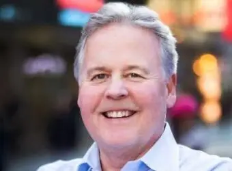 纳斯达克与CTO Bradley J. Peterson签订新雇佣协议