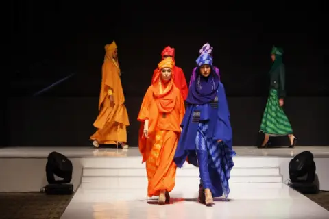 eToro研究:过去五年奢侈时尚股回报率超快时尚四倍
