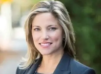 Broadridge 任命 Hope Jarkowski 为首席法务官