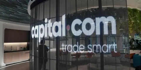 Capital.com 整合 Newsquawk 实时新闻,赋能零售交易者
