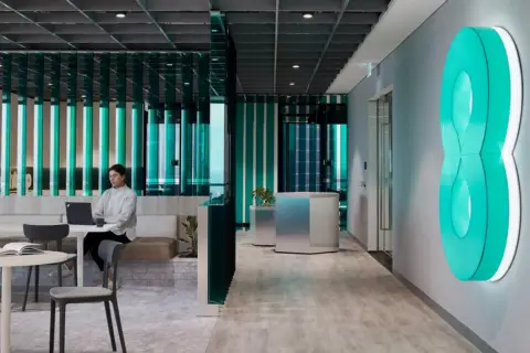 Eightcap获阿联酋SCA五类介绍牌照,加入中东扩张潮