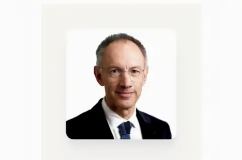 Klarna董事长Michael Moritz斥资约5000万美元增持347万股