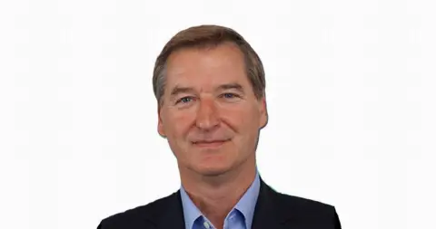 IG Group 任命前 Virgin Media 首席运营官 Andrew Barron 为董事会主席