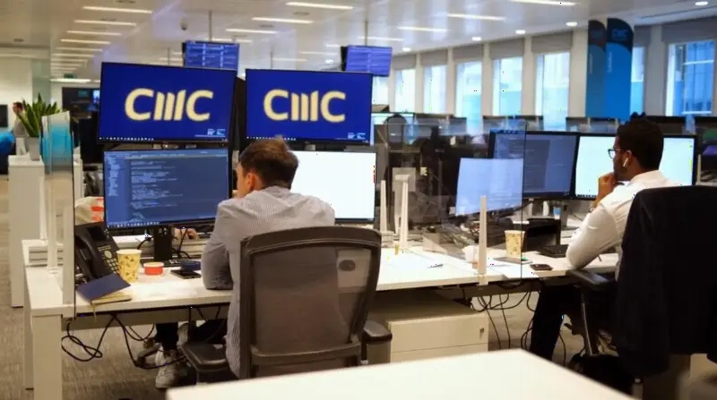 CMC Markets 高管 David Fineberg 与 Albert Soleiman 增持公司股份
