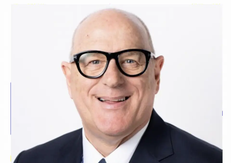 CMC Markets 向CEO Peter Cruddas授予11.3万股股票