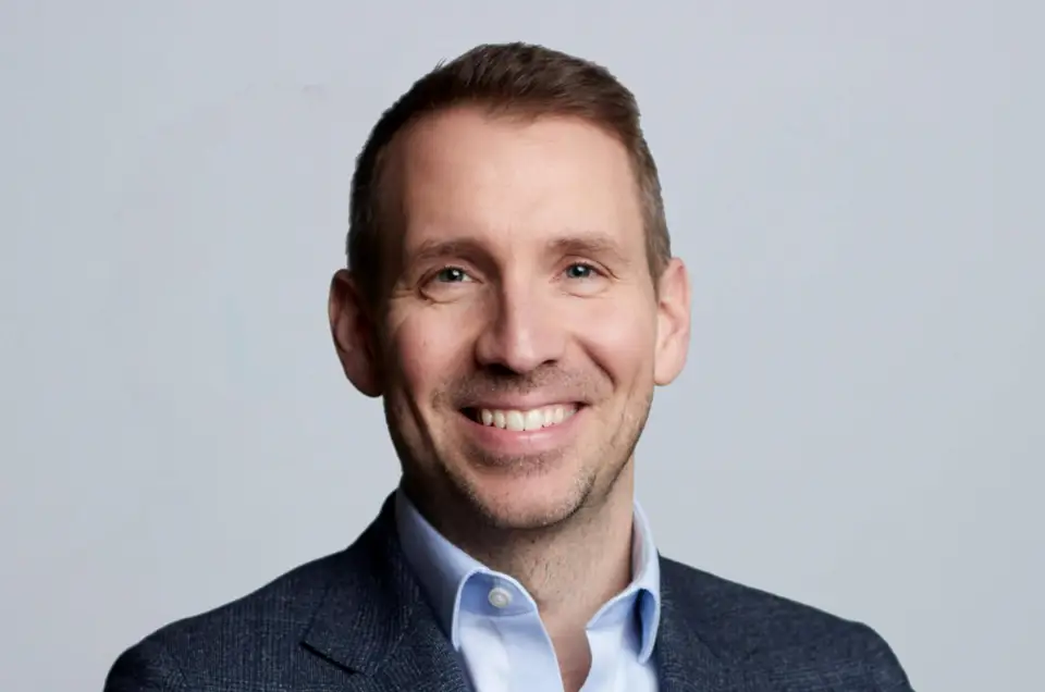 Alpha Group前CEO Morgan Tillbrook向高管赠送110万股