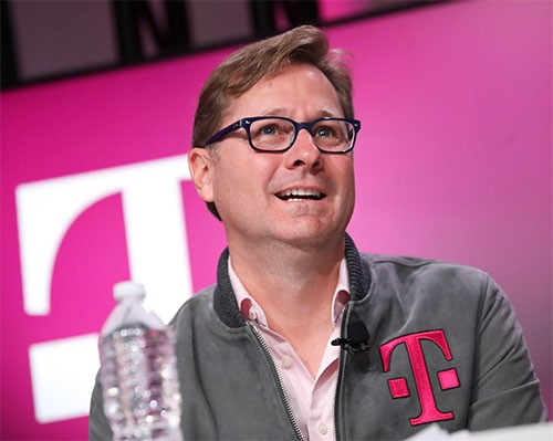 T-Mobile超越竞争对手AT&T和Verizon,新增120万后付费用户