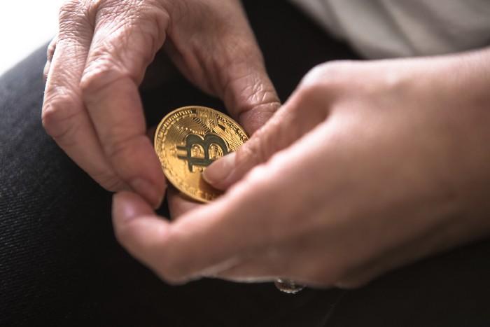 比特币、DeFi、以太坊 2.0,2021 年加密市场会延续繁荣吗?