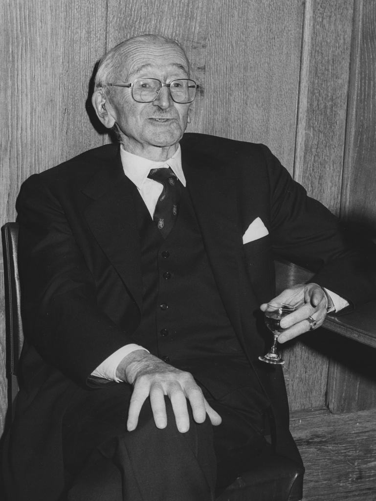 Friedrich-Hayek