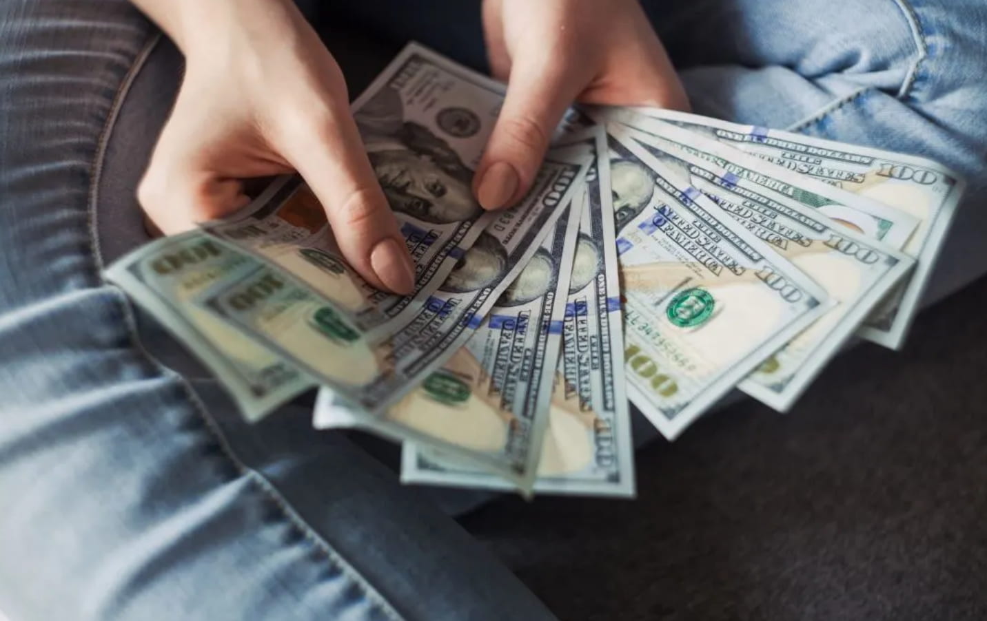DeFi 系统性崩溃的一周:Gas 费用暴涨,0 DAI 清算 450 万美元 ETH