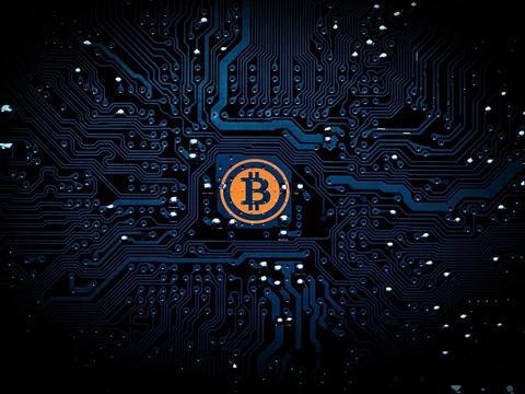 比特币价格突破12000美元,如此高涨的比特币能买吗?