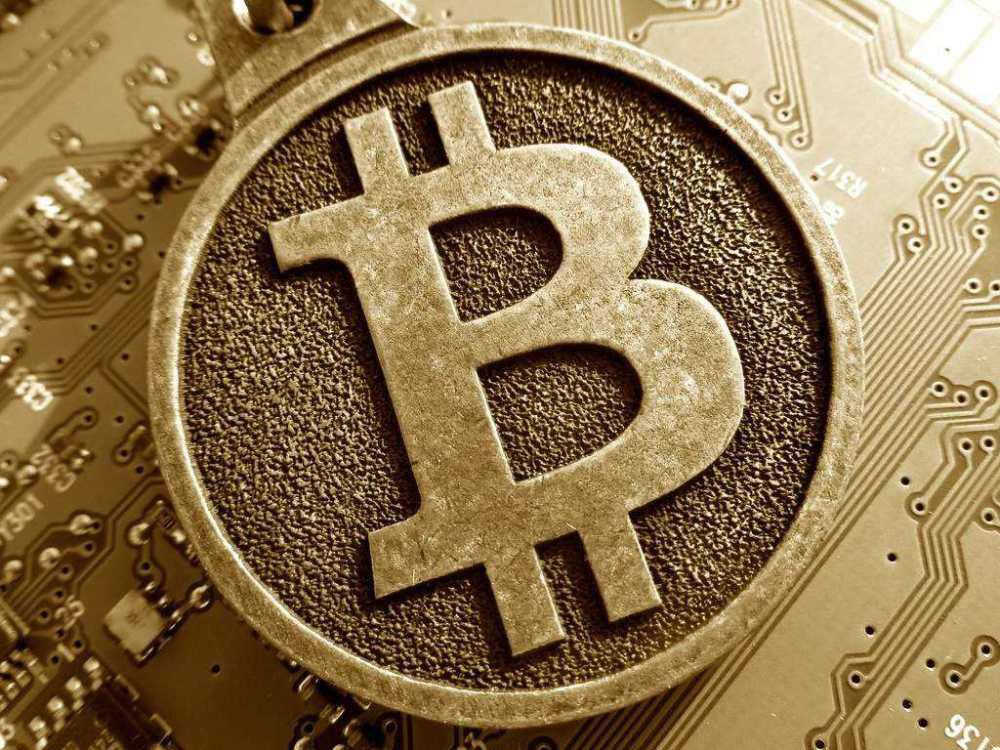 比特币跌幅扩大,庄家一天百亿收入,无人监管疯狂收割