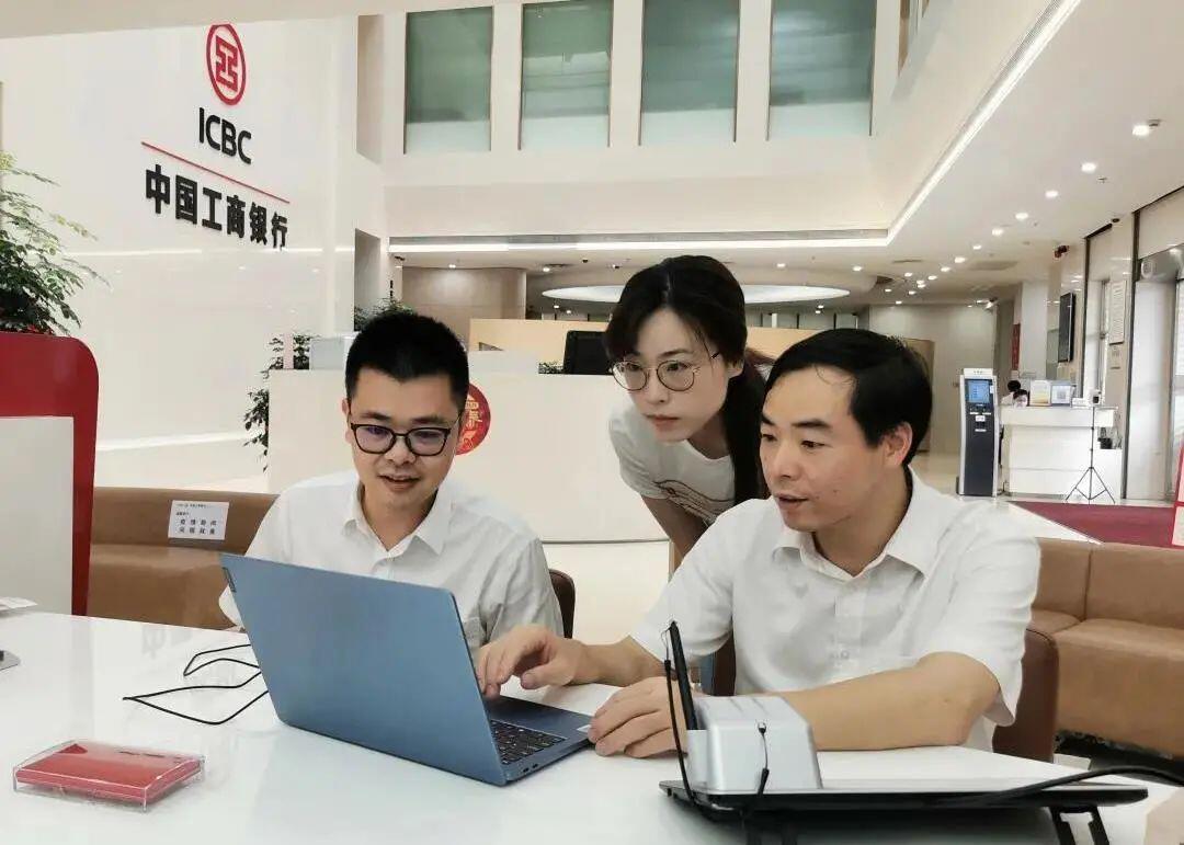 厦门通过跨境金融区块链平台发放出口信保保单融资