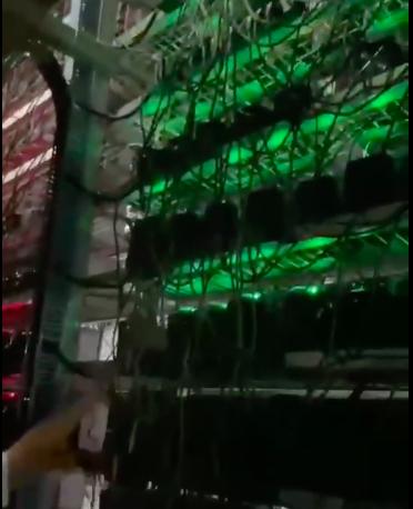 中国矿工出局:贱卖机器离场还是出海另谋新路?