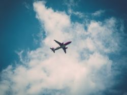 英国飞行出租车初创公司Vertical Aerospace将与SPAC公司Broadstone Acquisition(BSN.US)合并上市