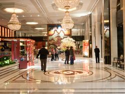 Argus:维持希尔顿酒店(HLT.US)“买入”评级 目标价上调至145美元