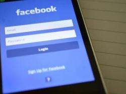 Facebook(FB.US)宣布推出俱乐部式现场音频室和播客