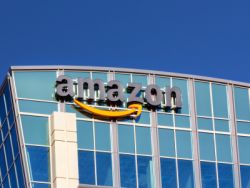 亚马逊(AMZN.US)或被迫出售物流业务