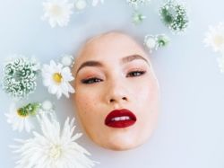 医美国际(AIH.US)Q1营收同比增长131.3%,活跃客户总数同比增长68.7%
