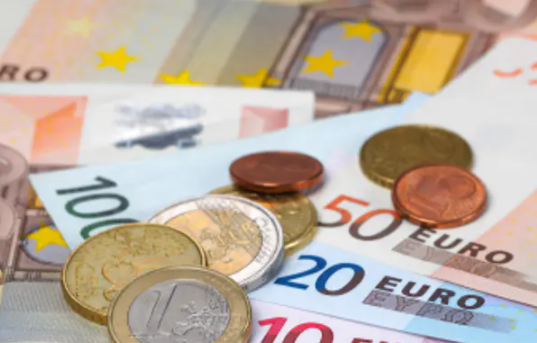 欧元兑美元在 1.1900 附近承压，关注拉加德发言