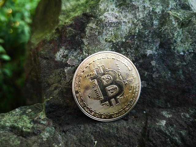 比特币再次逆袭,虚拟经济会不会成为一场闹剧?