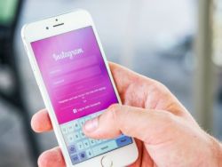 Facebook(FB.US)旗下Instagram“抖音化”,计划在用户Feeds中显示全屏推荐视频