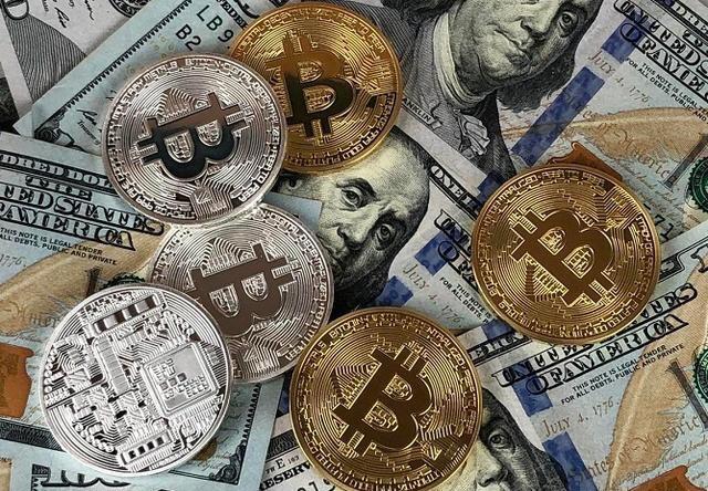一年涨幅超900%,一个比特币卖到24万,矿工挖矿多久能回本?