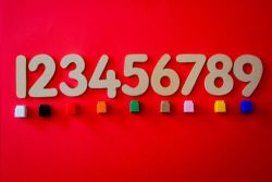 逸仙电商(YSG.US)Q2营收同比增长53.5%,净亏损扩大至3.91亿元