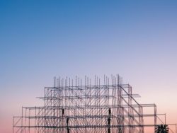 中國建筑國際(03311)午后漲超6% 獲瑞銀上調目標價26% 維持“買入”評級