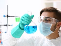 港股異動︱君實生物(01877)高開近5% “埃特司韋單抗“及“巴尼韋單抗“雙抗體療法獲FDA緊急使用授權用于暴露后預防COVID-19