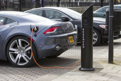 EVgo(EVGO.US)盤前漲超37%,與通用汽車(GM.US)優步(UBER.US)達成充電樁合作