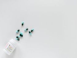 港股異動︱再鼎醫藥-SB(09688)早盤低開8.5% 三季度凈虧損同比擴大約51.26%至9641.2萬美元
