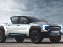 Nikola(NKLA.US)失去的一年:交付延遲、股票疲軟和現金短缺