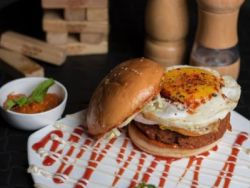 Beyond Meat(BYND.US)漲超5%,將永駐加拿大必勝客餐廳菜單