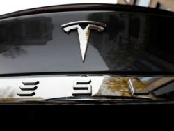 瑞信:特斯拉(TSLA.US)前景值得期待 上調評級至“跑贏大盤”